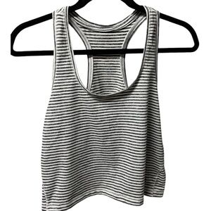 Four Athletics Fit Me Crop